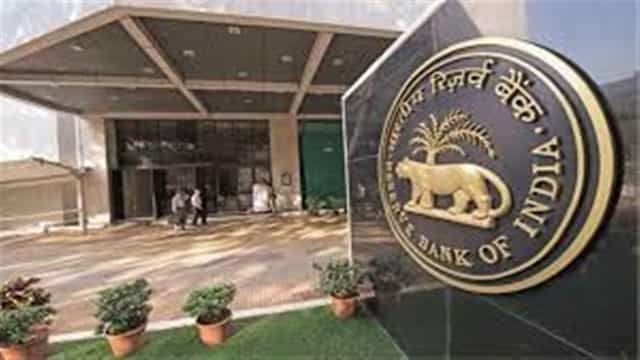 RBI Policy: ਰੈਪੋ ਰੇਟ 5.25% ’ਤੇ ਸਥਿਰ; ਸੋਨਾ-ਮਹਿੰਗਾਈ-GDP ’ਤੇ ਕੀ ਬੋਲੇ RBI ਗਵਰਨਰ, ਪਾਲਿਸੀ ਦੀਆਂ 5 ਵੱਡੀਆਂ ਗੱਲਾਂ